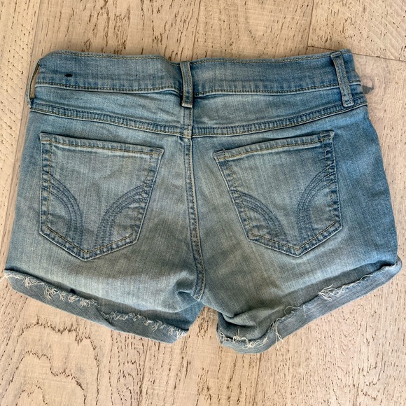 Hollister Jean Shorts Size 3 w26 - Picture 2 of 3